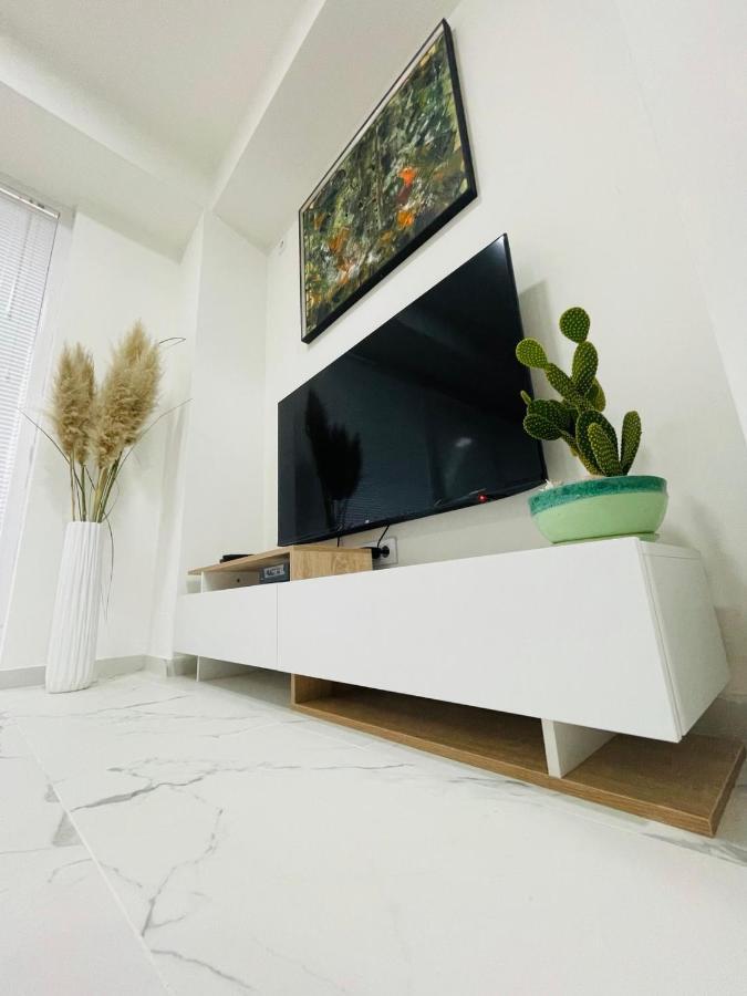 Skopje Boutique Apartments ภายนอก รูปภาพ