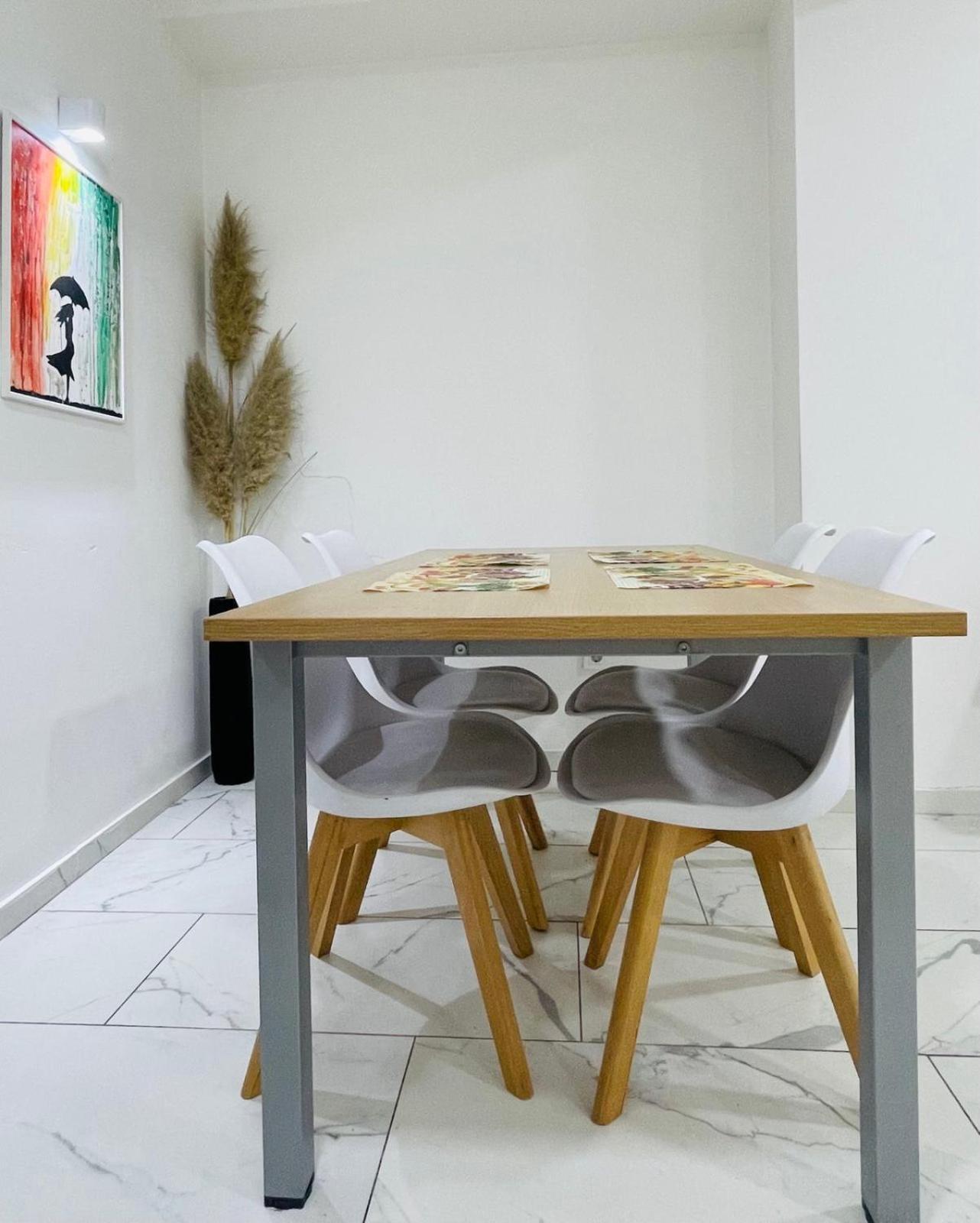 Skopje Boutique Apartments ภายนอก รูปภาพ